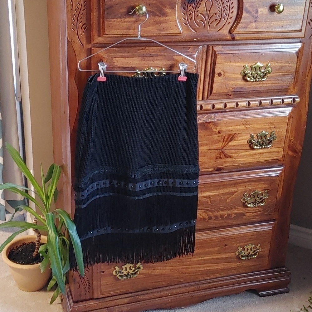 🍁Women's Ann Taylor Black Beaded Skirt with Fringe